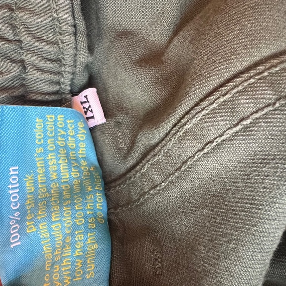 Big Bud Press Dark Gray Pants with Green Cactus Design - Picture 4 of 6